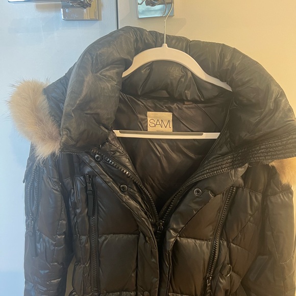 Sam black patent coat with fur - Picture 5 of 10